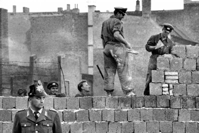 Der Bau Der Berliner Mauer Im August 1961 | Unterricht Am Whiteboard ...